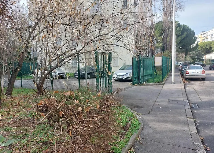 T2 Plein Sud Clim Wifi Terrasse De 16m2 * モンペリエ